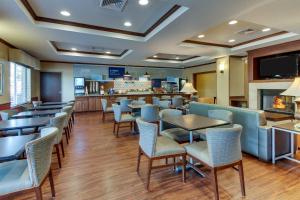 Gallery image of Holiday Inn Express Hotel & Suites Lancaster-Lititz, an IHG Hotel in Lititz