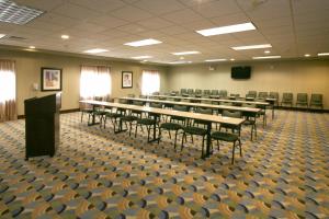 Gallery image of Holiday Inn Express & Suites Madison-Verona, an IHG Hotel in Verona