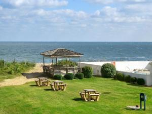 Foto da galeria de Mariner Inn And Suites em Kill Devil Hills