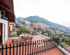 Un balcón o terraza de Cosiana Sapa Hotel