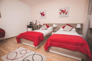 Letto o letti in una camera di Gasthof zur Saline