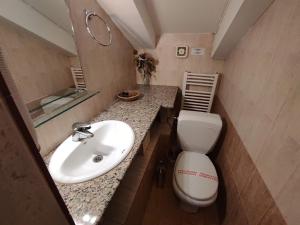 Kúpeľňa v ubytovaní Porto Lesvos hotel