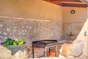 A seating area at Finca El Clos