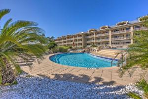 Gallery image of 30A Retreat with Patio and Resort Amenities! in Santa Rosa Beach
