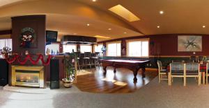 Afbeelding uit fotogalerij van Intown Inn & Suites in Merritt