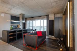 Televízia a/alebo spoločenská miestnosť v ubytovaní Super-Apartamenty International Fair