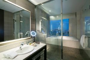 חדר רחצה ב-The Strings by InterContinental, Tokyo by IHG