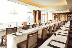 אזור העסקים ו/או חדר הישיבות ב-The Strings by InterContinental, Tokyo by IHG