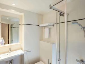 Koupelna v ubytování ibis Styles Paris Nation Porte De Montreuil