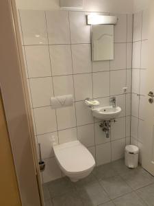 Koupelna v ubytování Suite Hotel Villa Erika
