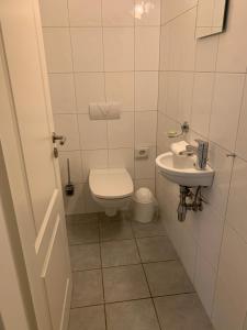 Koupelna v ubytování Suite Hotel Villa Erika