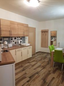 Kuchyňa alebo kuchynka v ubytovaní Silver Lodge Apartments Eger