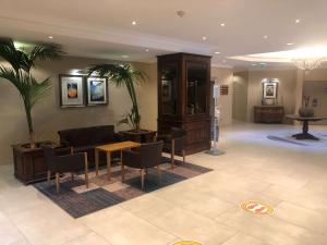 Posezení v ubytování Best Western Marseille Aeroport