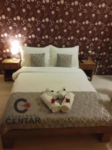 Postel nebo postele na pokoji v ubytování Apartmani CENTAR- Smederevo