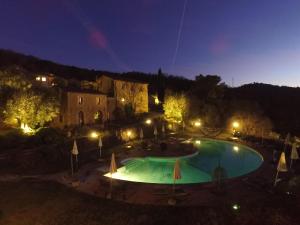 The swimming pool at or close to EcoResort Il Cantico della Natura