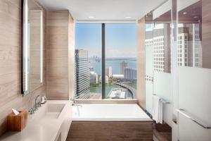 Ванна кімната в EAST Miami
