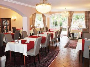 Restaurace v ubytování Hotel garni Bellevue