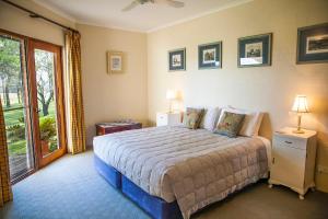 Postel nebo postele na pokoji v ubytování Burncroft Guesthouse