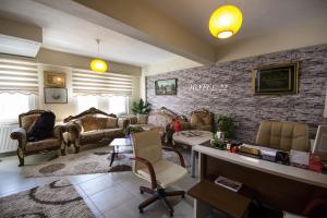 Posezení v ubytování HOME YiRMİ İKİ