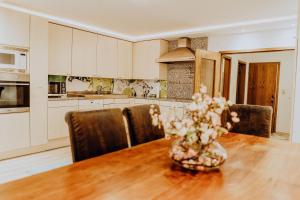 Kuchyň nebo kuchyňský kout v ubytování Ferienwohnung-lenne-Finnentrop