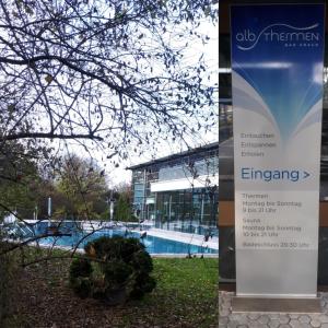 Foto dalla galleria di Erholungs- Apartment am Kurpark & Thermen Bad Urach a Bad Urach