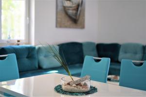 O zonă de relaxare la Villa M - Your business & holiday apartment in Sibenik