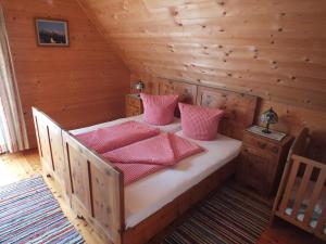 Postel nebo postele na pokoji v ubytování Ferienhaus "Zur alten Schmiede"