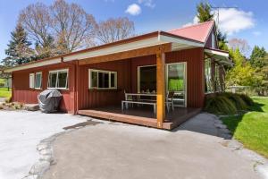 Gallery image of The Red Barn - Lake Okareka Holiday Home in Rotokawa