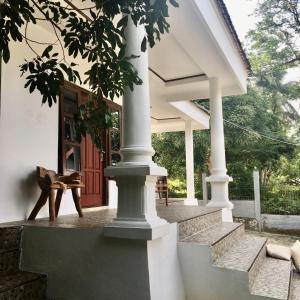 Κήπος έξω από το Karimunjannah House