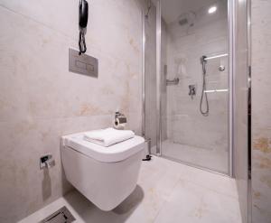 Um banheiro em MENALO HOTEL PREMIUM ISTANBUL AIRPORT