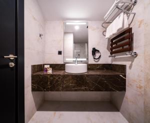 Um banheiro em MENALO HOTEL PREMIUM ISTANBUL AIRPORT