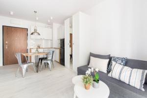 Część wypoczynkowa w obiekcie SuperApart Stalowa 39 Modern Unit with Kitchen & Wifi