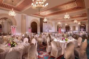 Restaurace v ubytování Intercontinental Cairo Citystars by IHG + 37 fotografií