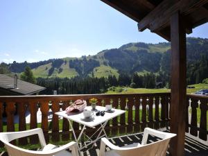 Üldine mäevaade või majutusasutusest Chalet Mountain View by Interhome pildistatud vaade