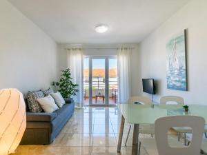 TV a/nebo společenská místnost v ubytování Apartment Villa 2 Pools-1 by Interhome + 30 fotografií