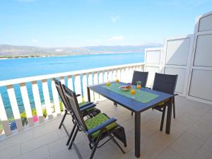 Příroda nedaleko apartmánu + 20 fotografií