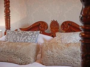 A bed or beds in a room at No.42 Kegworth House 