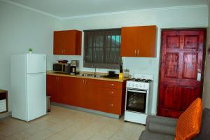 Ett kök eller pentry på Aruba Smart Apartments