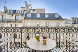 Μπαλκόνι ή βεράντα στο Hotel Duret Paris Champs Elysées