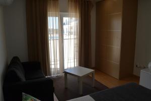 Cerca da Vitoria 3 Milfontes的休息区