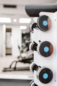 The fitness centre and/or fitness facilities at Hotel Abando