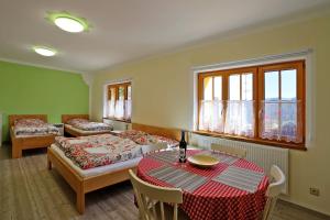 Posteľ alebo postele v izbe v ubytovaní Apartments Pavel