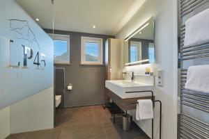 Kylpyhuone majoituspaikassa Apartment Alp45