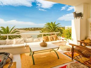 Balkón nebo terasa v ubytování Belvilla by OYO Apartment in SAN ROQUE CADIZ