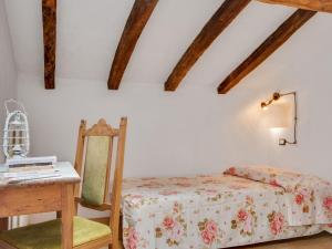 Letto o letti in una camera di Soulful Holiday Home in Modena wth Garden