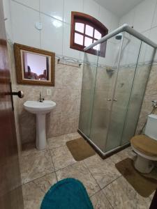 Salle de bains dans l'établissement Casa Temporada Cabo Frio