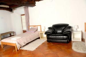 Cama o camas de una habitación en casa das pombas