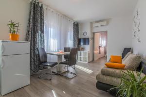 Afbeelding uit fotogalerij van Apartments Lucija in Crikvenica