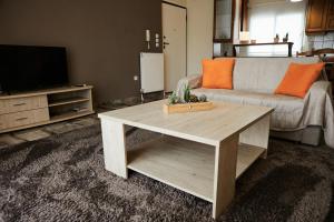 TV a/nebo společenská místnost v ubytování DreamHouse 2 - Komotini