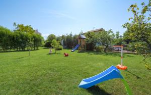 Herní místnost nebo prostor pro děti v ubytování Villa Anica